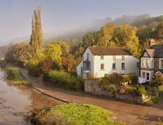 世俱杯直播-一锤定音，基米希的无解技艺，定义曼联传奇对决之夜