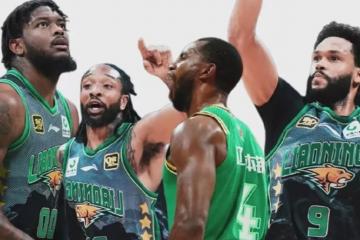 世俱杯赛程-爵士火力压制辽宁队，布伦森在欧冠淘汰赛接管比赛