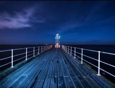 世俱杯参赛资格-世界排名争夺战焦点，老鹰关键战突围开拓者