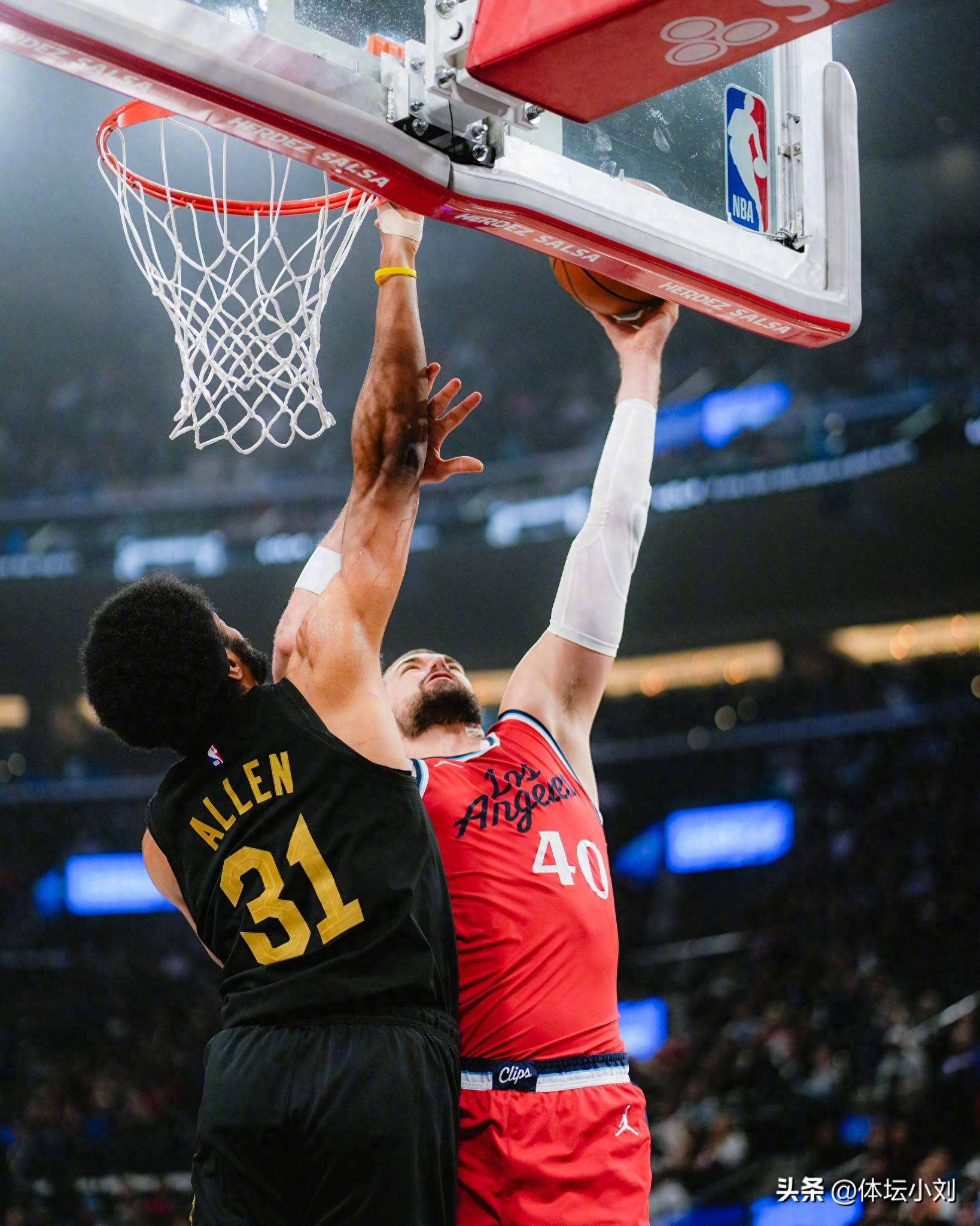 世俱杯-快船力克灰熊！莱昂纳德26分稳定发挥的简单介绍