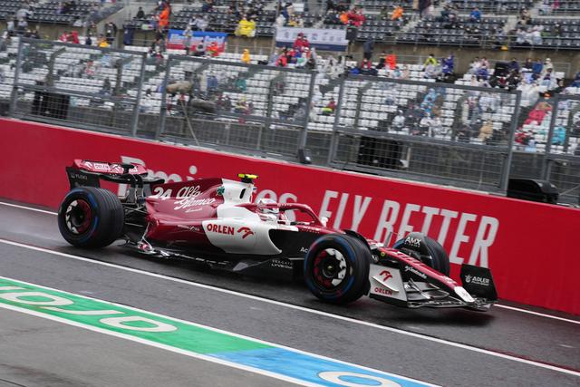 世俱杯2025-哈斯车队险胜阿斯顿马丁，塞恩斯刷新纪录